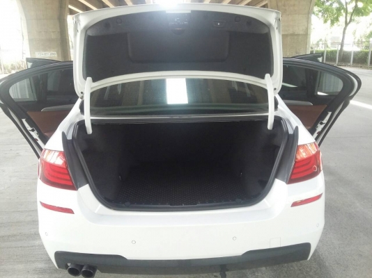 BMW 528I F10 SPORT สีขาว ปี 2013 แท้ รถมือเดียวไมล์น้อย