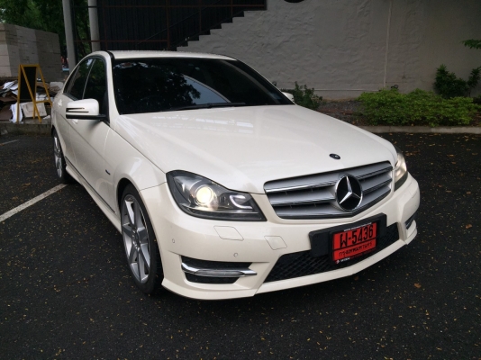 BENZ C180 สีขาว ปี2011 รถสวยกริ้ป สภาพพร้อมใช้ หน้าหลังเดิมไม่มีชน เจ้าของใช้รักษาสะอาดทั้งภายในภายนอก