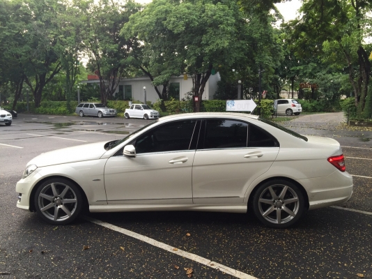 BENZ C180 สีขาว ปี2011 รถสวยกริ้ป สภาพพร้อมใช้ หน้าหลังเดิมไม่มีชน เจ้าของใช้รักษาสะอาดทั้งภายในภายนอก BENZ C180 สีขาว ปี2011 รถสวยกริ้ป สภาพพร้อมใช้ หน้าหลังเดิมไม่มีชน เจ้าของใช้รักษาสะอาดทั้งภายในภายนอก