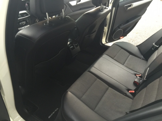 BENZ C180 สีขาว ปี2011 รถสวยกริ้ป สภาพพร้อมใช้ หน้าหลังเดิมไม่มีชน เจ้าของใช้รักษาสะอาดทั้งภายในภายนอก BENZ C180 สีขาว ปี2011 รถสวยกริ้ป สภาพพร้อมใช้ หน้าหลังเดิมไม่มีชน เจ้าของใช้รักษาสะอาดทั้งภายในภายนอก