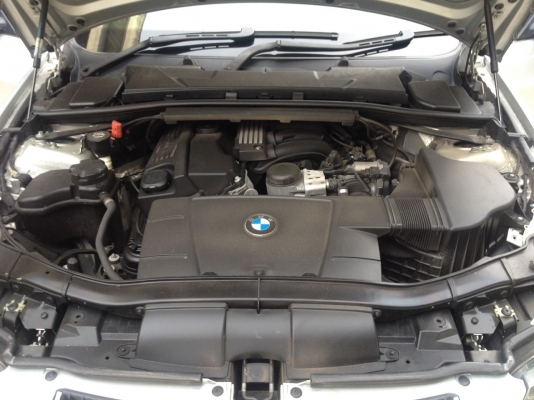 BMW 320I SE E90 สี เทา ปี2010 รถมือเดียว ไมล์แท้