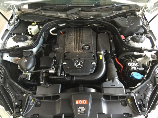 BENZ E250 CGI 1.8 SEDAN ปี 2011 สี เทา รถมือเดียว ไมล์แท้วิ่งน้อย