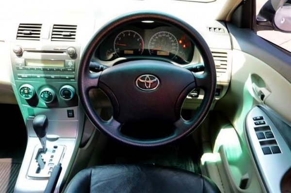 TOYOTA ALTIS 1.6E *CNG AT สีขาว ปี2012 TOYOTA ALTIS 1.6E *CNG AT สีขาว ปี2012