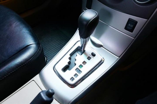 TOYOTA ALTIS 1.6E *CNG AT สีขาว ปี2012 TOYOTA ALTIS 1.6E *CNG AT สีขาว ปี2012