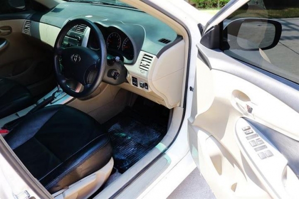 TOYOTA ALTIS 1.6E *CNG AT สีขาว ปี2012 TOYOTA ALTIS 1.6E *CNG AT สีขาว ปี2012