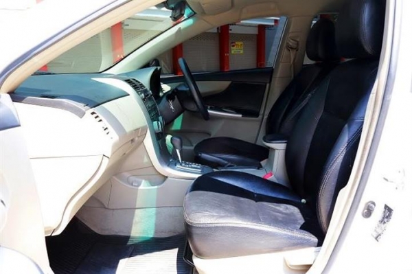 TOYOTA ALTIS 1.6E *CNG AT สีขาว ปี2012 TOYOTA ALTIS 1.6E *CNG AT สีขาว ปี2012