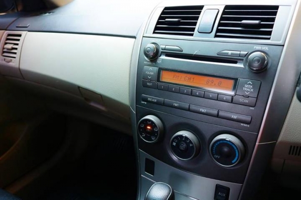 TOYOTA ALTIS 1.6E *CNG AT สีขาว ปี2012 TOYOTA ALTIS 1.6E *CNG AT สีขาว ปี2012