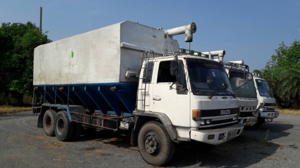 ขายรถเบ้าล์บรรทุกอาหารสัตว์