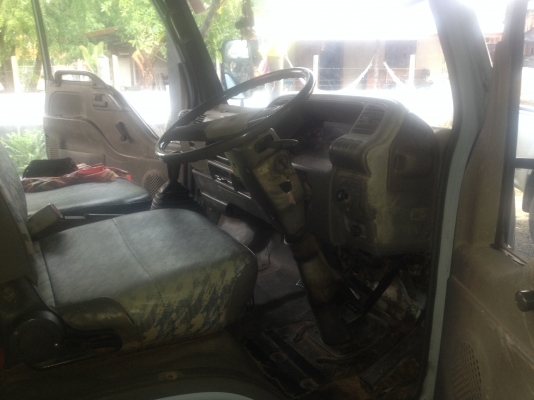 6ล้อ ISUZU NKR120 แรงปี43ยาว4.3กว้าง2.เมตร 6ล้อ ISUZU NKR120 แรงปี43ยาว4.3กว้าง2.เมตร