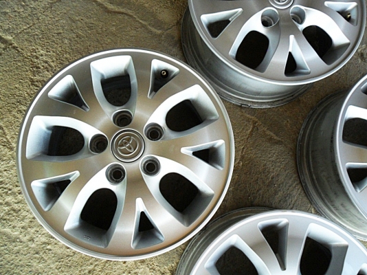 แม็กขอบ15 เอนไกแท้ 5รู114 วีโก้,ไทเกอร์ ไมตี้เอ็กซ์, รถตู้โตโยต้า (4วง3,800)