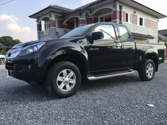 Izusu d-max 2.5turbo vgs hi-lander ปี2013
