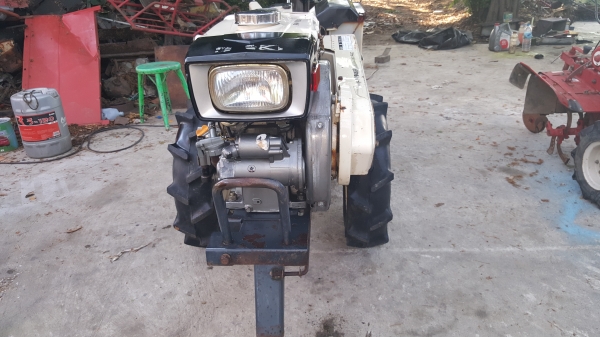 รถพรวนดิน ดีเชล สตาร์ท สองระบบพร้อมใช้ รถพรวนดิน ดีเชล สตาร์ท สองระบบพร้อมใช้