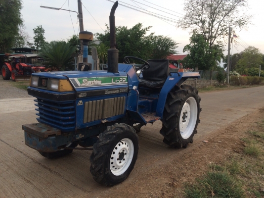 ขายครับ Kubota L1-22 พร้อมผาน4 สภาพพร้อมใช้งาน สนใจติดต่อครับ