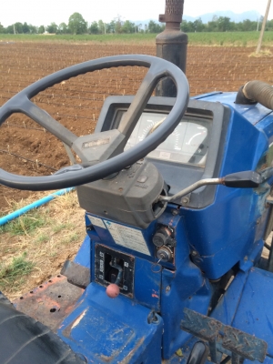 ขายครับ Kubota L1-22 พร้อมผาน4 สภาพพร้อมใช้งาน สนใจติดต่อครับ