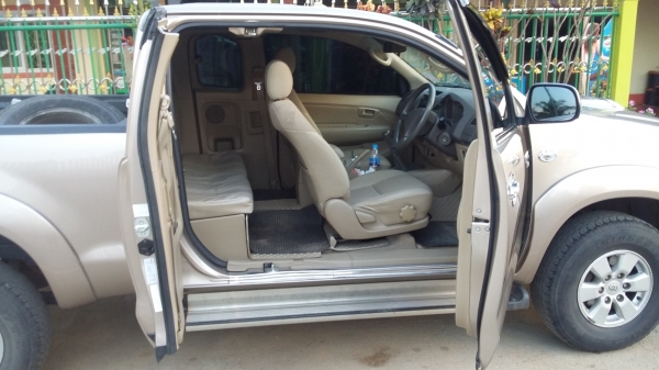 พีรัลเนอร์2500cc vn trubo มือเดีนวป้ายแดงผู้หญิงใช้เดิมๆไม่เคยทำสี