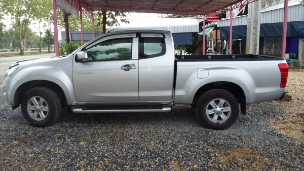 ไฮเรนเดอร์2500cc vgs กล้องหลัง