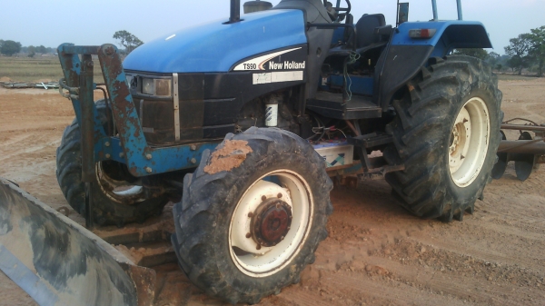 ขายรถไถ FORD  TS  90