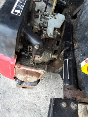 รถตัดหญ้าฮอนด้าเก่าญี่ปุ่นเบนซิน4จังหวะ2ใบพัด ขายตามสภาพ ราคา 5,500บาท รถตัดหญ้าฮอนด้าเก่าญี่ปุ่นเบนซิน4จังหวะ2ใบพัด ขายตามสภาพ ราคา 5,500บาท