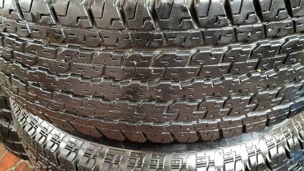 ขายล้อเหล็กวีโก้ 7 x 16 ET 10 พร้อมยาง ขายล้อเหล็กวีโก้ 7 x 16 ET 10 พร้อมยาง