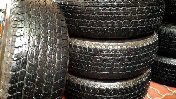 ขายล้อเหล็กวีโก้ 7 x 16 ET 10 พร้อมยาง ขายล้อเหล็กวีโก้ 7 x 16 ET 10 พร้อมยาง