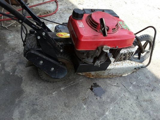 รถตัดหญ้าฮอนด้าเก่าญี่ปุ่นเบนซิน4จังหวะ2ใบพัด ขายตามสภาพ ราคา 5,500บาท