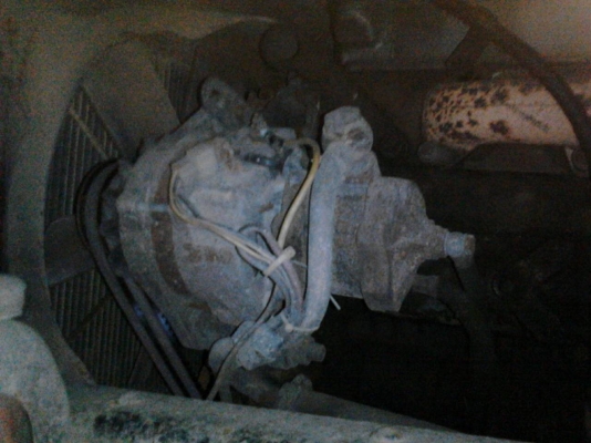 รถอีซูซุ 6 ล้อ ท้ายลาด 145 แรงม้า.    สนใจติดต่อ  081 - 6079515