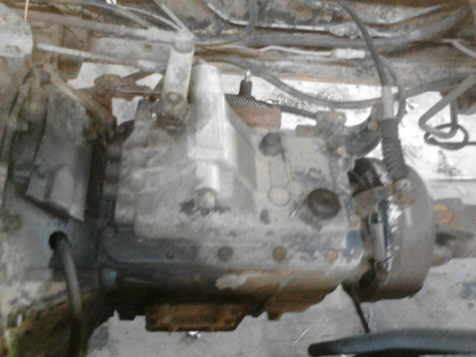 รถอีซูซุ 6 ล้อ ท้ายลาด 145 แรงม้า.    สนใจติดต่อ  081 - 6079515