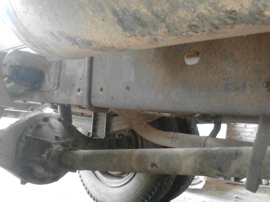 รถอีซูซุ 6 ล้อ ท้ายลาด 145 แรงม้า.    สนใจติดต่อ  081 - 6079515