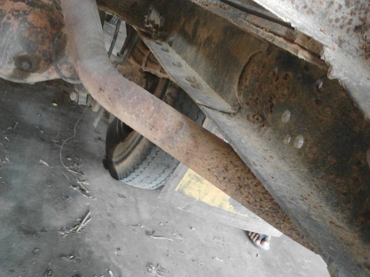 รถอีซูซุ 6 ล้อ ท้ายลาด 145 แรงม้า.    สนใจติดต่อ  081 - 6079515