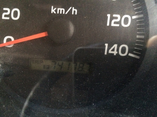 รถฮีโน่ 6 ล้อดั้ม FG8J 220 แรงม้า. ปี 55.  ( รถวิ่ง 74,xxx กม. )      สนใจติดต่อ  081 - 6079515