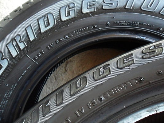 ยาง17 บริดสโตน 225-65-R17ลงพื้นปลายปี13 (4เส้น 2,600)