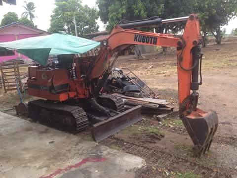 ขายแบ็คโฮเล็ก  kubota  kh-8hนำเข้า