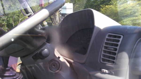 รถฮีโน่ 6 ล้อ ทูโถ้ , ( ติดเครน  3 ตัน. ) - 121 แรงม้า. ปี 48.  ( รถวิ่ง 12x,xxx กม. )     สนใจติดต่อ  081 - 6079515