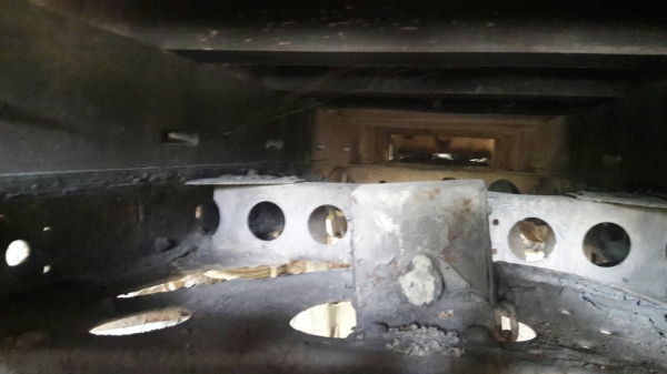 รถอีซูซุ 6 ล้อ NPR ติดเครน 3 ตัน. 115 แรงม้า.    สนใจติดต่อ  081 - 6079515