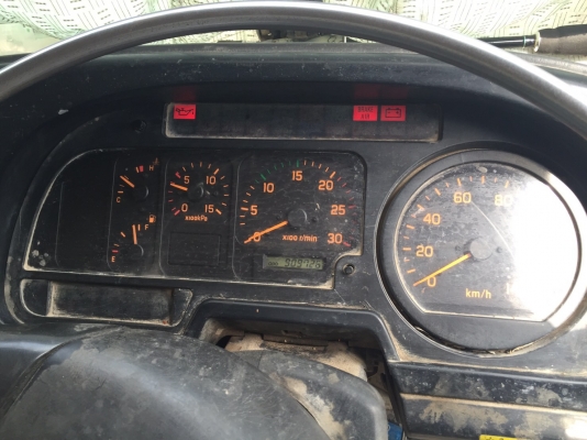 ISUZU DECA FXZ 320 HP MAXLOAD ปี 49 รถพ่วงแม่ + ลูก แม่สิบล้อ 2 เพลา กระบะดั๊มพ์เหล็ก 12 ตันของสามมิตรลอนเฉียงพร้อมบรรทุกได้เลย ลูก 3 คานดั๊มพ์สามมิตรลอนเฉียง เครื่องยนต์แรงดีเดิมๆไม่มีเยิ้ม ภายในห้องเก๋งสะอาดสวยคอนโซลอยู่ครบพร้อม แอร์เย็น พวงมาลัยเพาเวอร