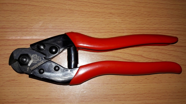 ขายคีมตัดลวดสลิงFelco Swiss Made. งานดีมือสองสภาพดี