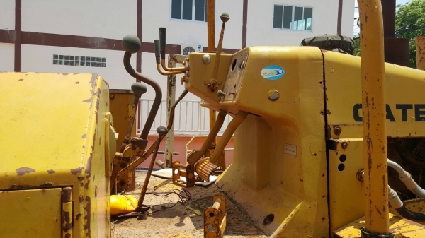 ขายตามสภาพ แทรคเตอร์ CAT D4E ไม่มีเฟรม ไม่มีโซ่ ไม่มีใบแทรค เครื่องสตาร์ทติด ราคาต่อรองได้ ขายตามสภาพ แทรคเตอร์ CAT D4E ไม่มีเฟรม ไม่มีโซ่ ไม่มีใบแทรค เครื่องสตาร์ทติด ราคาต่อรองได้