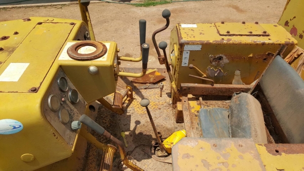 ขายตามสภาพ แทรคเตอร์ CAT D4E ไม่มีเฟรม ไม่มีโซ่ ไม่มีใบแทรค เครื่องสตาร์ทติด ราคาต่อรองได้ ขายตามสภาพ แทรคเตอร์ CAT D4E ไม่มีเฟรม ไม่มีโซ่ ไม่มีใบแทรค เครื่องสตาร์ทติด ราคาต่อรองได้