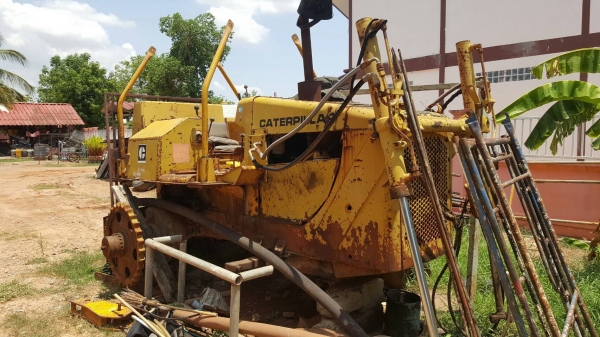 ขายตามสภาพ แทรคเตอร์ CAT D4E ไม่มีเฟรม ไม่มีโซ่ ไม่มีใบแทรค เครื่องสตาร์ทติด ราคาต่อรองได้ ขายตามสภาพ แทรคเตอร์ CAT D4E ไม่มีเฟรม ไม่มีโซ่ ไม่มีใบแทรค เครื่องสตาร์ทติด ราคาต่อรองได้