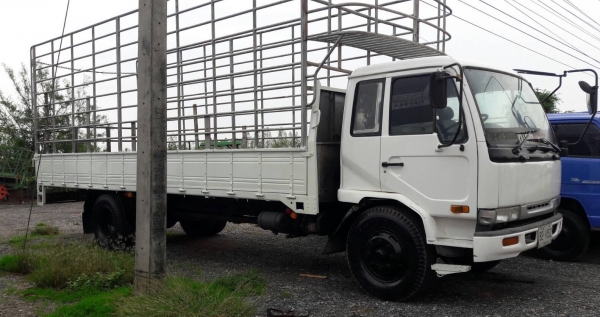 ขาย 6 ล้อใหญ่ NISSAN กระบะยาว 6.50 เมตร เครื่อง 185 แรงม้า คัสซีสวยตลอดเส้น เบรคทิฟฟี่ พาวเวอร์ ทะเบียนครบ