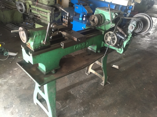 ขายเครื่องกลึงเล็ก4ฟุตไฟ2สายพร้อมใช้เหมาะงานมอเตอร์ไซร์