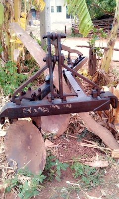 ขายผาน3โครง4ของ TT ไม่มีดามไม่มีคดลูกปืนแน่นทุกตัว ใบหลัง26นิ้วเต็ม2ใบหน้าเหลือ25นิ้ว