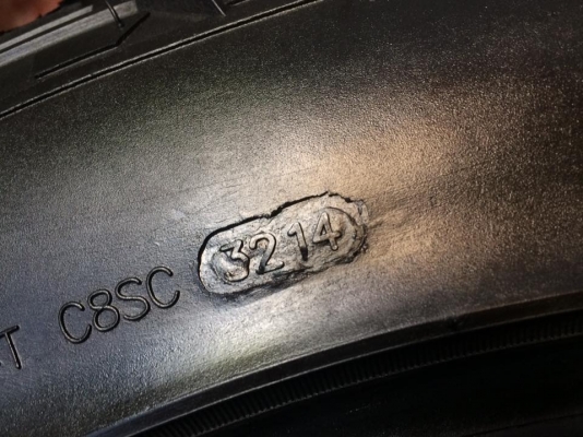 ขายยาง 33x12.50-20 MT ปี14