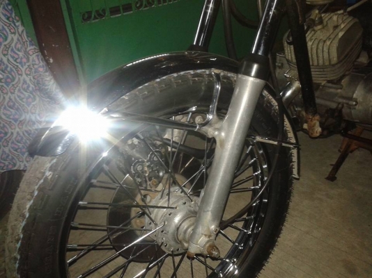 ขาย Suzuki GT100 เดิมๆสภาพสวยทะเบียนพร้อมโอนไม่ขาดต่อ 26000 บาทครับ