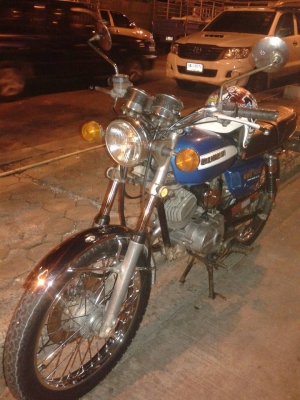 ขาย Suzuki GT100 เดิมๆสภาพสวยทะเบียนพร้อมโอนไม่ขาดต่อ 26000 บาทครับ