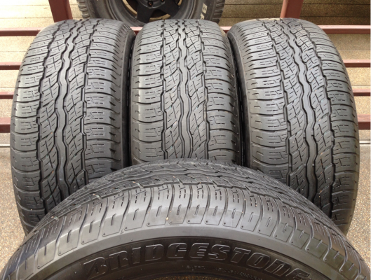 ยาง Bridgestone 235 55 18 ปลายปี14 ดอกเยอะ ใช้ยาว ราคาไม่แพง