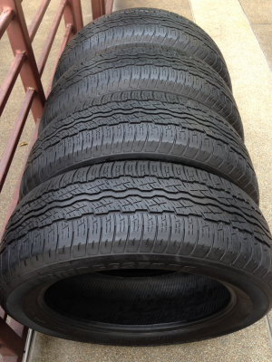ยาง Bridgestone 235 55 18 ปลายปี14 ดอกเยอะ ใช้ยาว ราคาไม่แพง