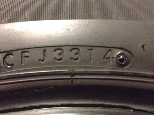 ยาง Bridgestone 235 55 18 ปลายปี14 ดอกเยอะ ใช้ยาว ราคาไม่แพง