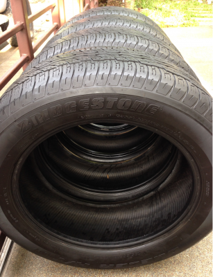 ยาง Bridgestone 235 55 18 ปลายปี14 ดอกเยอะ ใช้ยาว ราคาไม่แพง