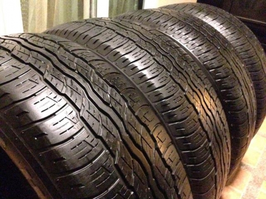 ยาง Bridgestone 235 55 18 ปลายปี14 ดอกเยอะ ใช้ยาว ราคาไม่แพง